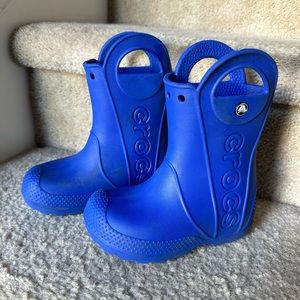 Pull On Blue Croc Boots {Size 9 Toddler)